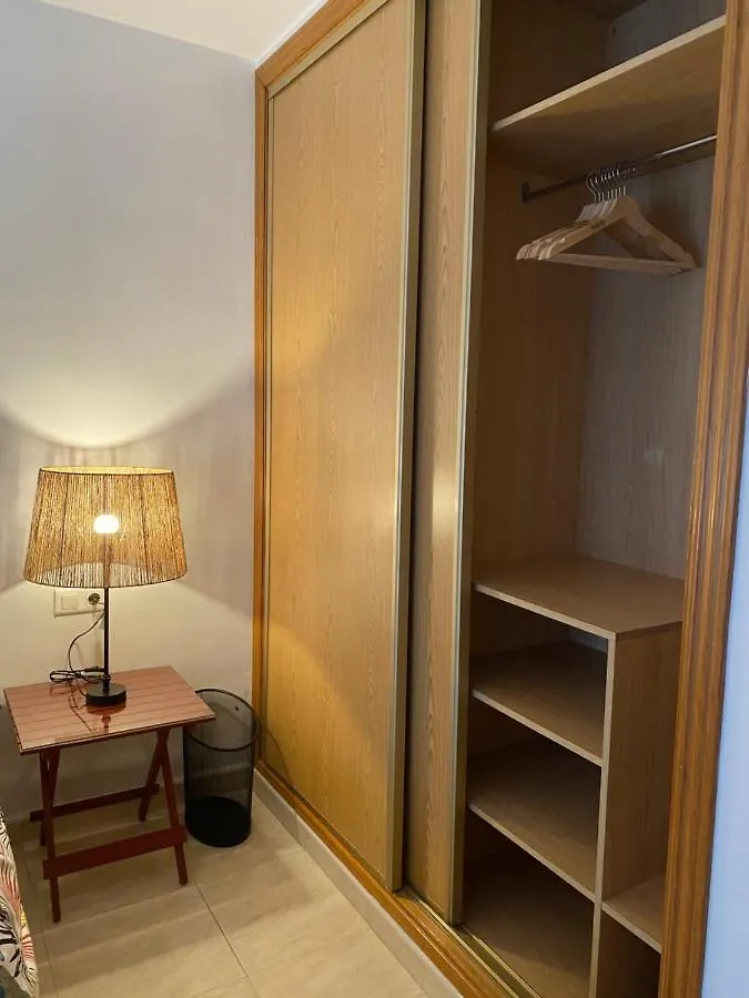 Lunaroom Center & Quiet Guesthouse Malaga Spain