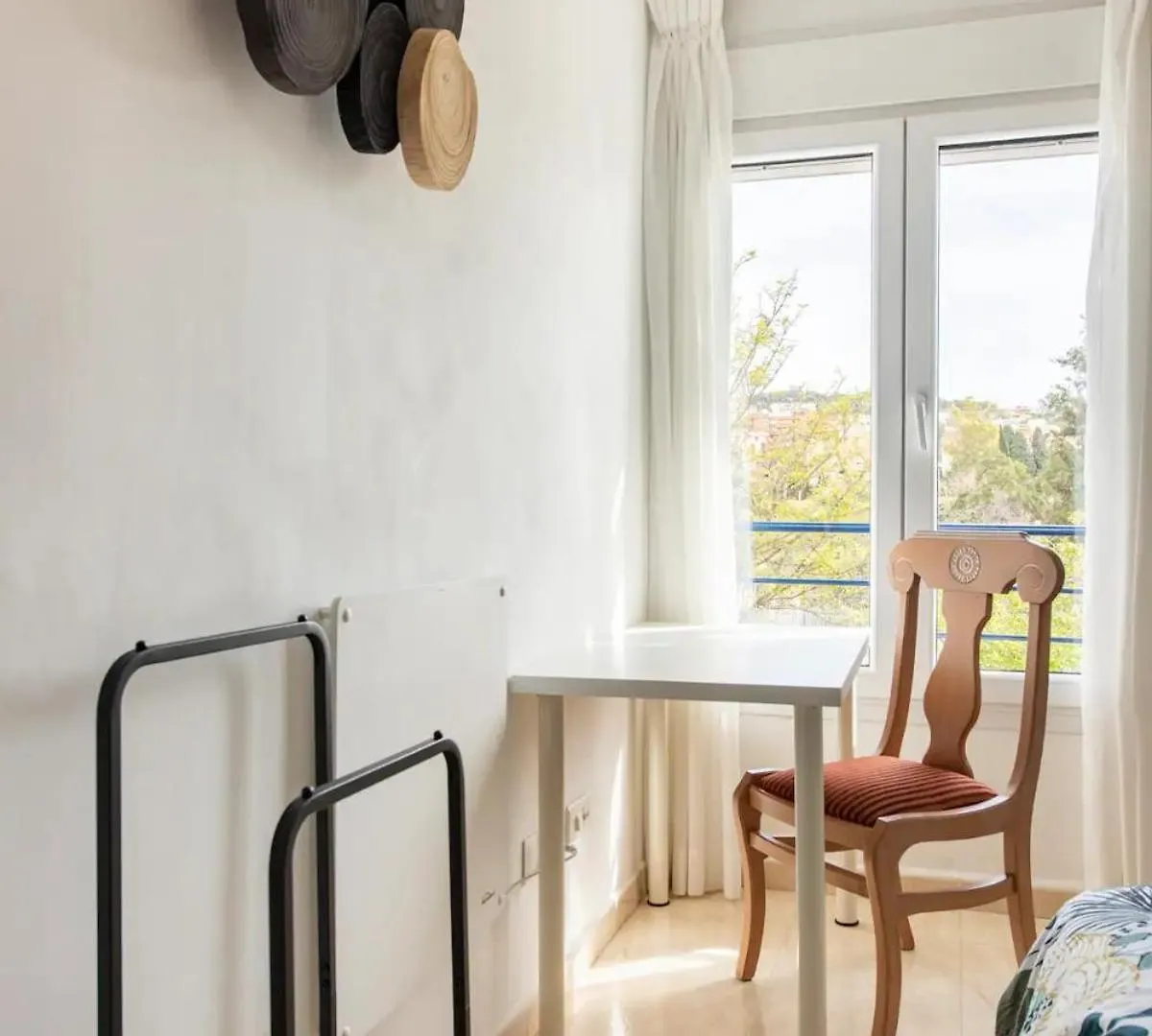 Homestay Lunaroom Center & Quiet Guesthouse Malaga