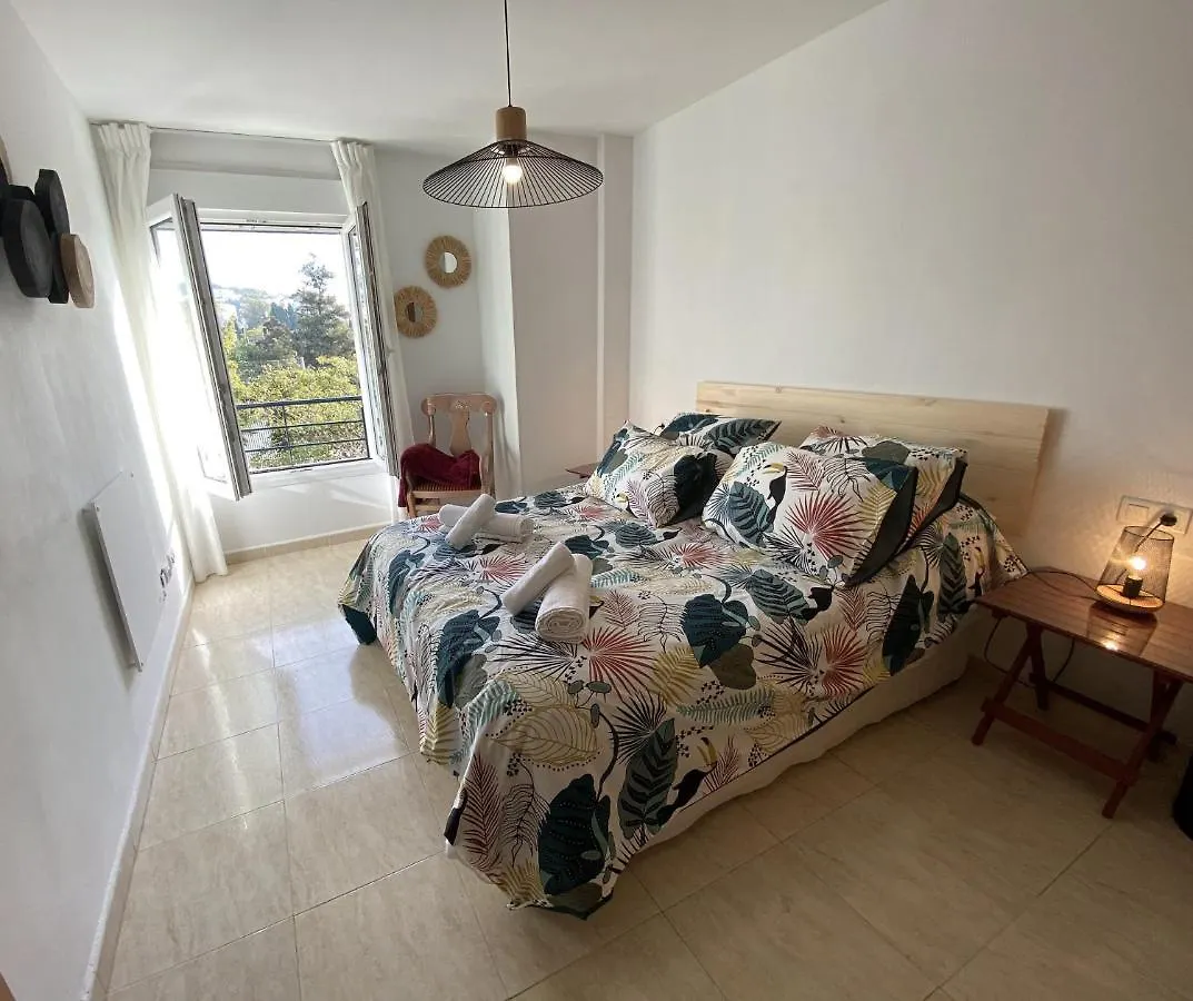Lunaroom Center & Quiet Guesthouse 马拉加