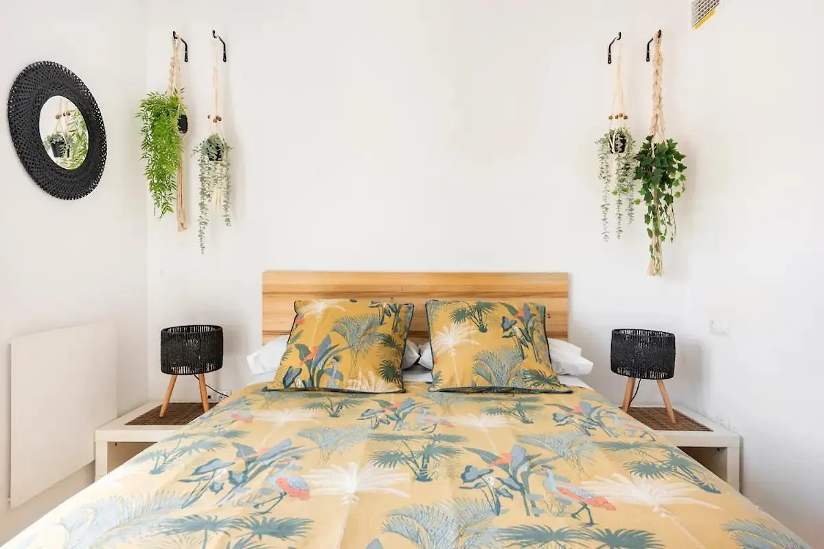 Lunaroom Center & Quiet Guesthouse 马拉加