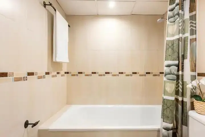 Lunaroom Center & Quiet Guesthouse 马拉加